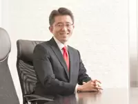 代表の岩本はブライダル業界の第一人者。「ゼクシィ」の立ち上げにも携わりました！
