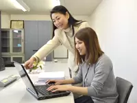 先輩社員が一から丁寧に教えてくれます♪