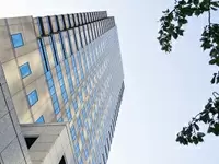 学生の街、早稲田にある本社