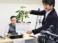 社内には教育関連のコンテンツ作成に必要なスタジオを完備。カメラなどの機器も揃っています。
