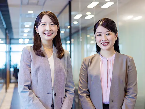 元接客業、営業職など事務未経験スタートの社員がほとんど！コミュニケーション能力を活かせます◎