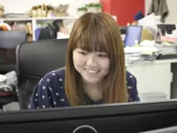 服装自由、駅徒歩５分、キレイなオフィスが自慢です！