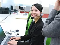 六本木では、弁護士の先生やリーダーの女性社員が優しくフォローします。