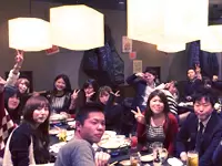 社内イベントが多く、チームワークは抜群♪忘年会も盛り上がりました！