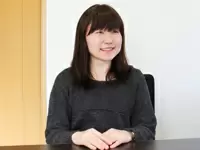 「風通しがよく、いい意味でのんびりした雰囲気なので、中途入社の方もすぐに馴染めますよ！」先輩社員より