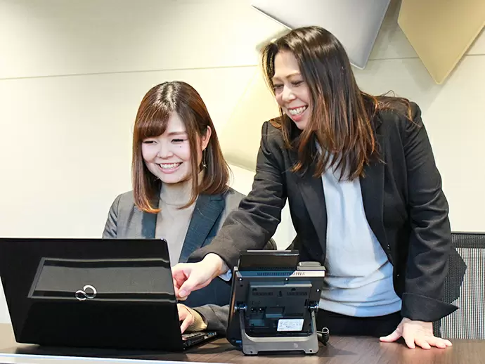 分からないこと、困ったことがあればすぐに相談してください！不動産のプロとして先輩達が丁寧に教えます☆