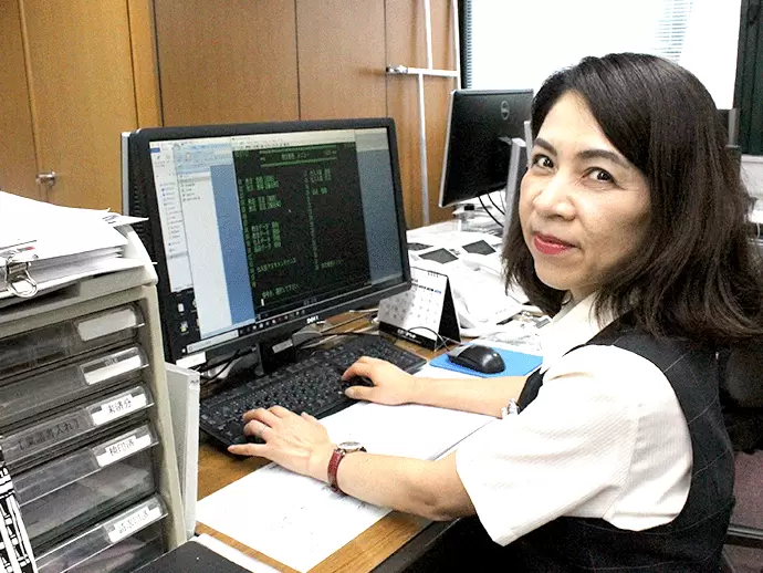 独自のシステムで発注を管理。操作方法もわかりやすくパソコンが苦手な方でも簡単◎