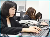 未経験スタートの女性社員も多数！性別に関係なく、無理なくエンジニアデビューできます♪