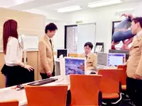 ～談笑風景～　メンバー同士のコミュニケーションは活発です♪