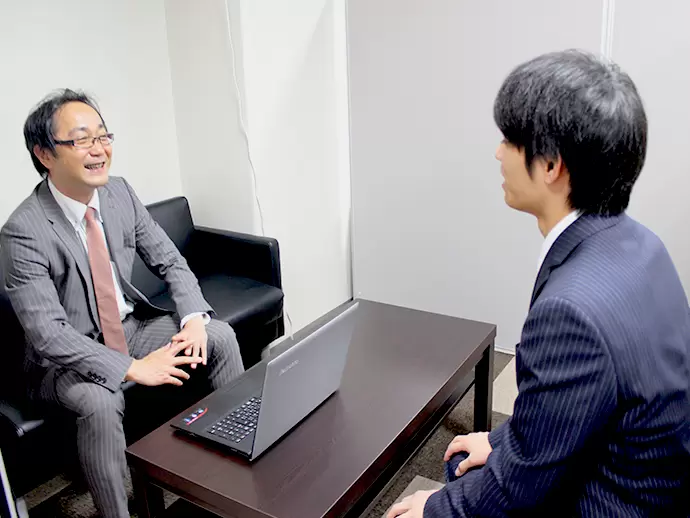 社長と社員の距離の近さは魅力！ポジションによる上下関係はなく、ある意味で友達同士のような関係性です☆