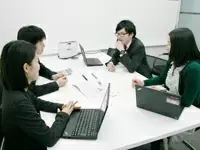 クライアントへの提案方をブレストしながら考えています。