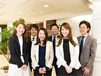 ともに仕事をする営業部署は、若くて活気あふれるメンバーばかり！
