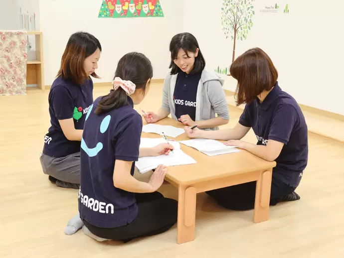 20代～40代まで幅広い年代の方が活躍中！困った時には周囲でしっかりフォローしあいます。
