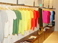★定番のニットはカラーバリエーションも豊富！質の良さを自分で確かめてくださいね！