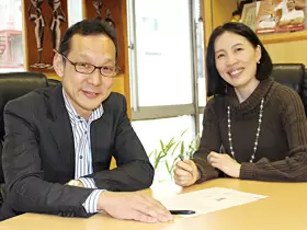 社長との距離が近く、様々な経験スキルを磨ける環境です！左は代表取締役/須藤