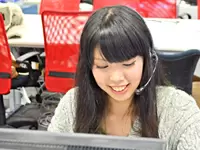 営業や事務以外にも、アポインターも連携で仕事をおこないます。