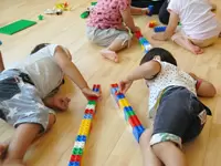 子ども達はお家にいるようにゆったりとした気持ちですごしています。