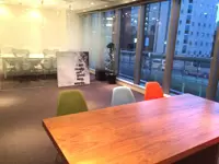 六本木駅から徒歩5分のオフィスです。