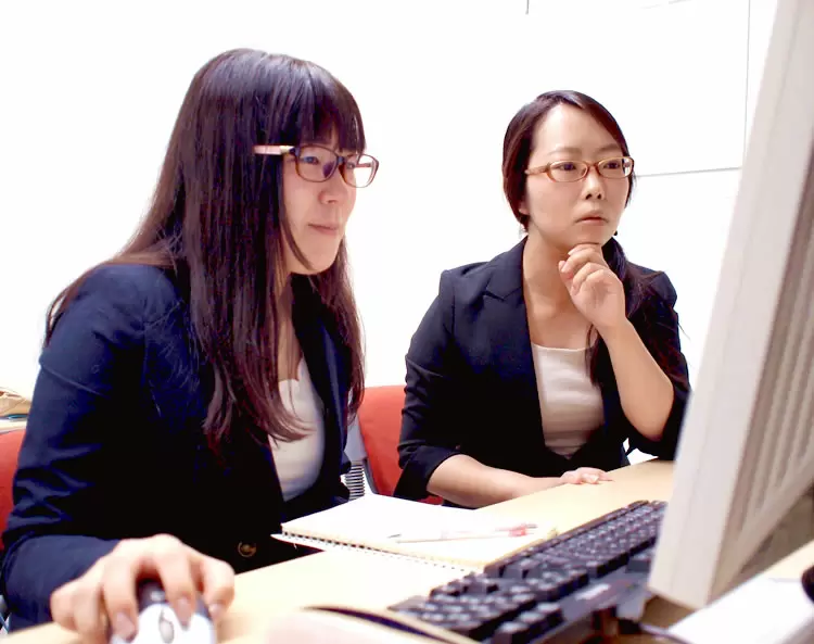先輩社員が優しく指導♪経験がなくても安心してスタートできます♪