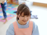 他のクラスの子どもとも交流があり、余裕を持って働けます／まりあ先生