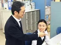 社内の各分野に特化した社員が営業をフォローするので、お客様の対応に親切に臨めます。