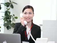 電話対応は明るく笑顔で♪