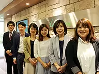 若手社員をメインに活発な動きを見せる当社。協力し合えるアットホームな風土も魅力です！