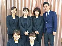 少人数で気さくな雰囲気が魅力の職場です♪あなたと一緒に働けることを楽しみにしています！