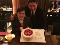 社員の誕生日はみんなでお祝い！