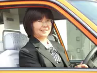 タクシーって男性の仕事ってイメージでした。でも、実際時間の融通は利くし、働くママにはピッタリかも。