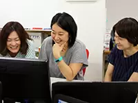 女性のメンバーが多く、いつも笑顔が絶えない職場です！