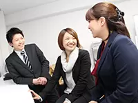 仲間であるとともに、切磋琢磨するライバル。責任感の強い、魅力的なメンバーが揃っています。