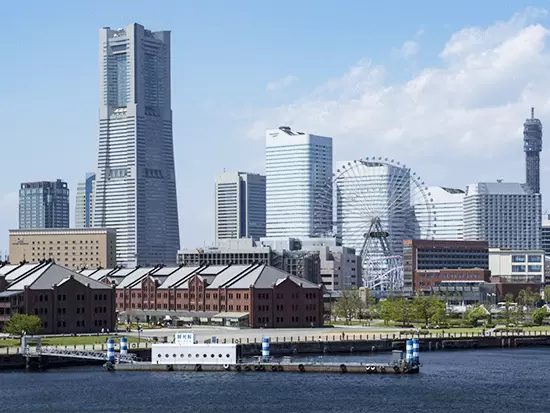 横浜駅から徒歩5分の好立地。転勤もないので、横浜で働きたい方歓迎です！