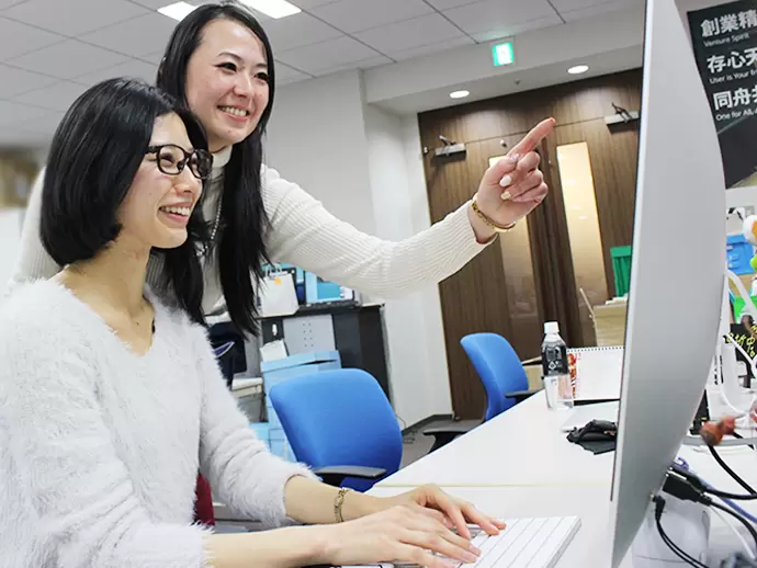 分からないことなどは先輩たちが丁寧にフォロー！社員が協力し合って、業務を進めています