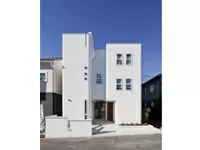 Leche mykonos（レチェ ミコノス)エーゲ海に浮かぶミコノス島の伝統的住居をイメージした真っ白な家。