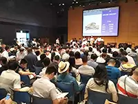 2011年9月よりオークションを開催。回を重ねるごとに大変ご好評をいただいています。