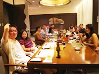 チームワーク抜群で、アットホームな働きやすい職場環境。社長自身もとても話しかけやすいフランクな人柄。