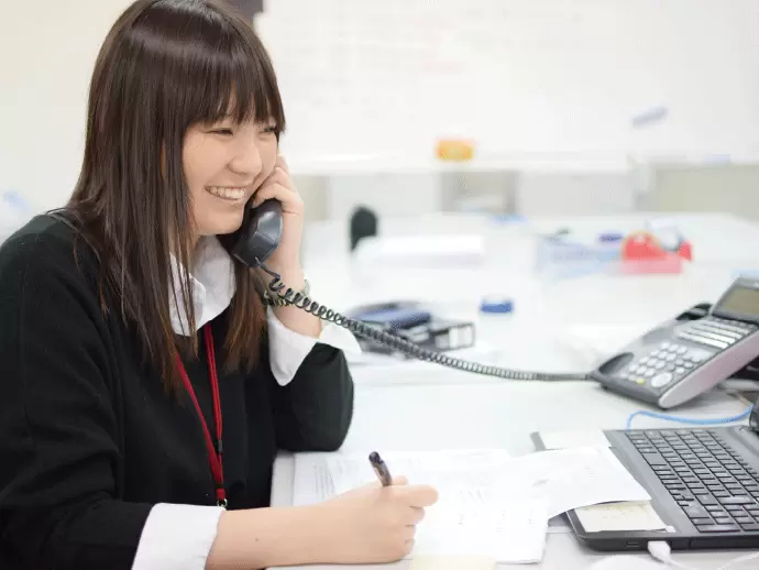 忙しいときこそ笑顔で、周囲にHAPPYをお裾分け♪