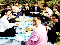 社内の雰囲気が良いのはもちろん、お花見など外に出てのイベントも楽しんでいます♪