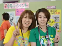 スタッフも、メンバーさんも、常に笑顔！楽しく体を動かしています。