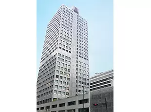 今年の春に移転しました。グループ本社新社屋があるビルです。