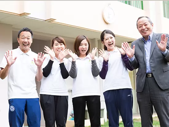 子ども、保護者、職員のすべてが満たされる環境を