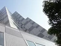 最寄り駅は高田馬場駅。美味しいお店がいっぱいです！