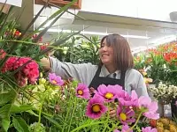 資格取得も支援します。お花の事なら任せて！となっていただきたいです。