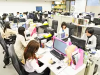 20代の若手が活躍中！ 未経験スタートの先輩たちが、丁寧にレクチャーします
