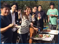 11/22に行われたBBQ。社内交流も盛んです◎