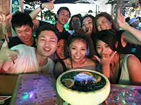 年1回海外旅行アリ！毎回男女関係なく、一緒にワイワイ盛り上がります！