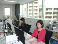 オフィスは恵比寿駅から徒歩5分。通勤ラクラク♪