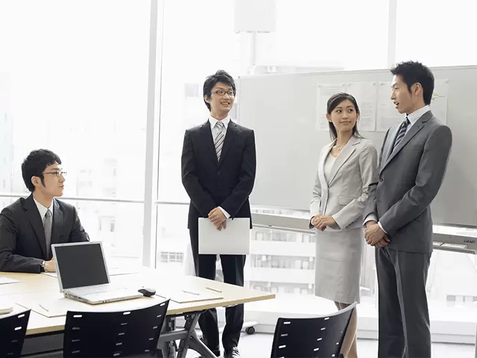 離職率1.8％。技術者が長く活躍し続けられるような仕組みを完備しています。