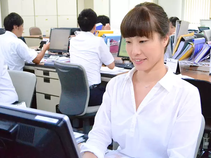 業界知識や専門用語も丁寧にお教えしますので、未経験でも安心して入社してください